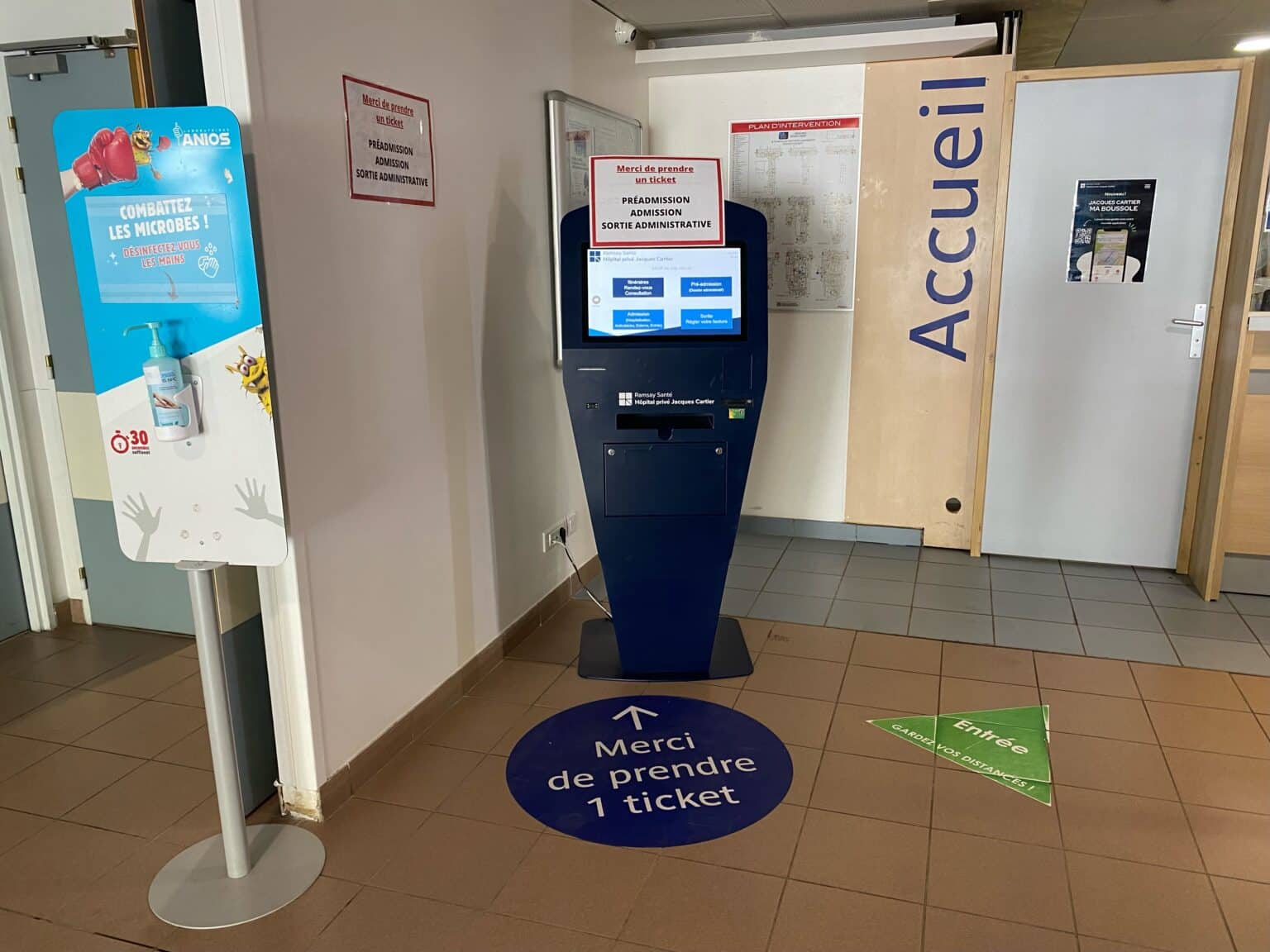 installation borne accueil HPJC
