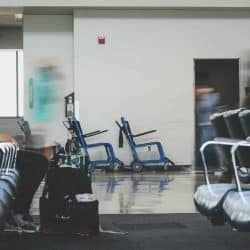 gestion de file d'attente : salle d'attente établissement santé